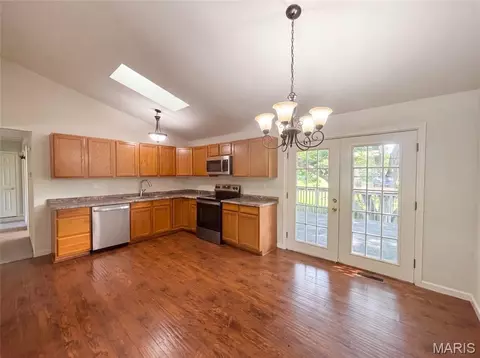 Kitchen - 82 Cedar Ridge Dr, Pacific, MO 63069 photo 1 of 2