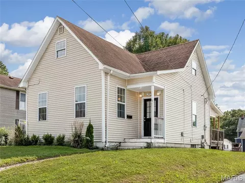 401 S Chestnut St, Collinsville, IL 62234