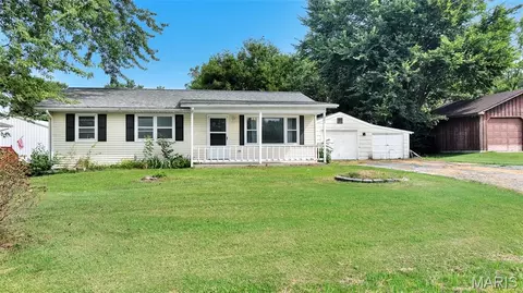 807 Benton St, Montgomery City, MO 63361