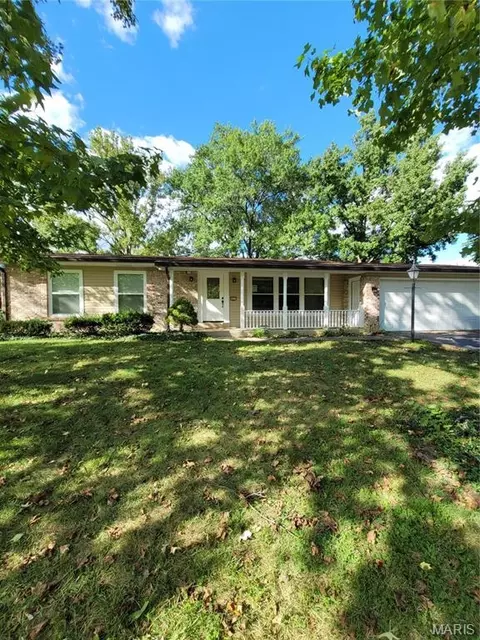 10315 Julius Northway, Saint Louis, MO 63127