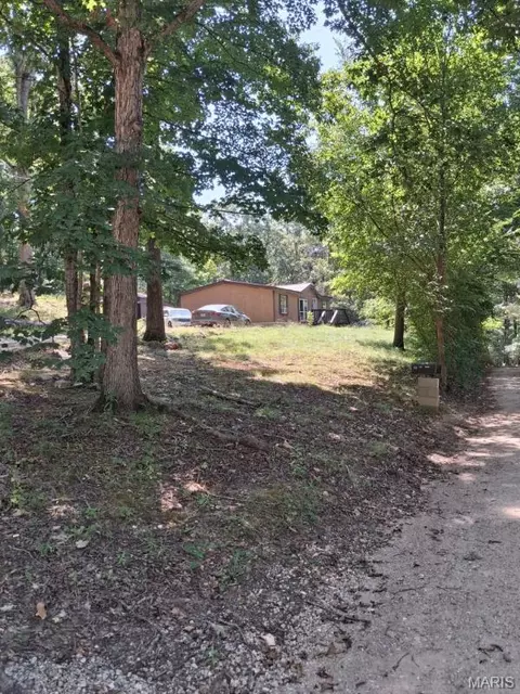 364 Black River One Dr, Piedmont, MO 63957