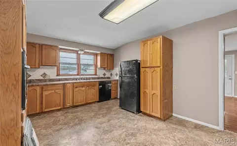 Other - 1116 E 9th St, Rolla, MO 65401 photo 2 of 9