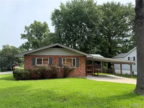 1003 Saint Denis St, Florissant, MO 63031