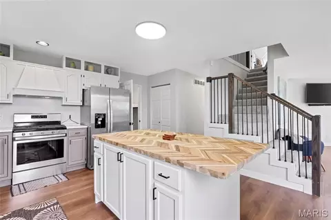 Kitchen - 3577 Rice Rd, Pevely, MO 63070 photo 3 of 4
