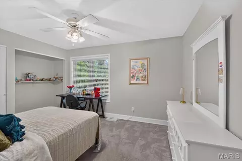 Bedroom - 631 Golfview Dr, Ballwin, MO 63011 photo 4 of 5