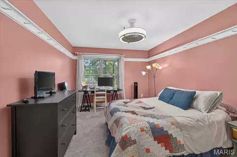 Bedroom - 631 Golfview Dr, Ballwin, MO 63011 photo 2 of 5