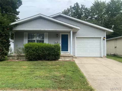 705 E Main St, Greenville, IL 62246