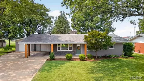 Other - 411 Washington Dr, Waterloo, IL 62298 photo 1 of 9