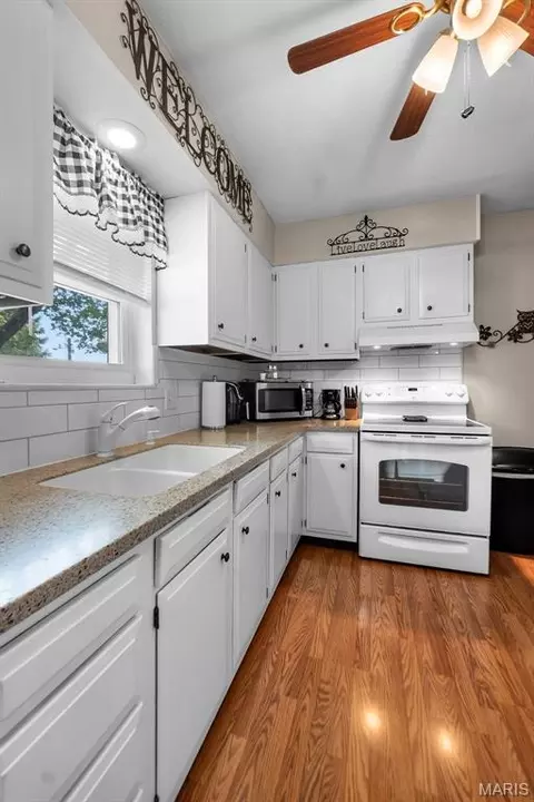 Kitchen - 20782 State Highway 177, Jackson, MO 63755 photo 1 of 2