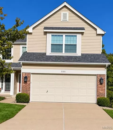 3781 Southern Manor Dr, Saint Louis, MO 63125