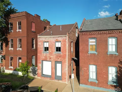 1916 S 12th St, Saint Louis, MO 63104