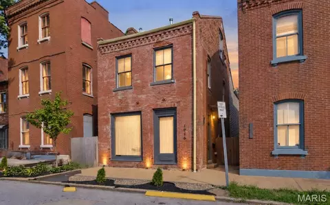 1916 S 12th St, Saint Louis, MO 63104