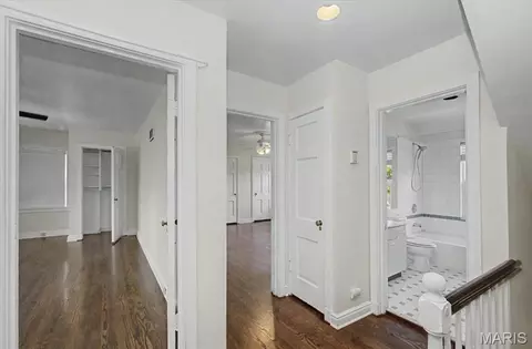 Entry Way - 12 Beverly Dr, Olivette, MO 63132 photo 3 of 3