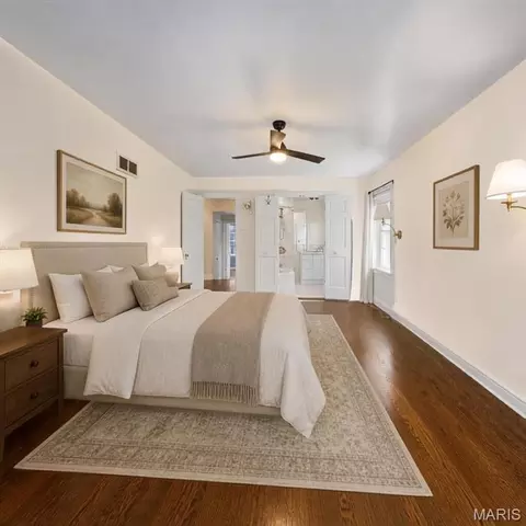 Bedroom - 12 Beverly Dr, Olivette, MO 63132 photo 1 of 12