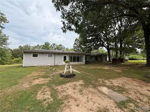 Exterior - 466 Eisenhower St, Rolla, MO 65401 photo 7 of 10