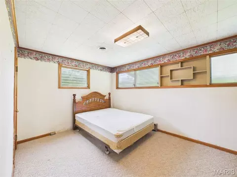 Bedroom - 466 Eisenhower St, Rolla, MO 65401 photo 6 of 8
