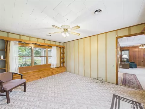 Living - 466 Eisenhower St, Rolla, MO 65401 photo 3 of 7
