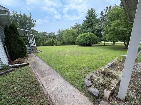 Exterior - 466 Eisenhower St, Rolla, MO 65401 photo 4 of 10