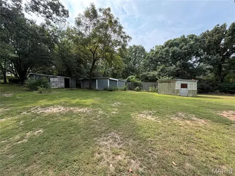 Exterior - 466 Eisenhower St, Rolla, MO 65401 photo 9 of 10
