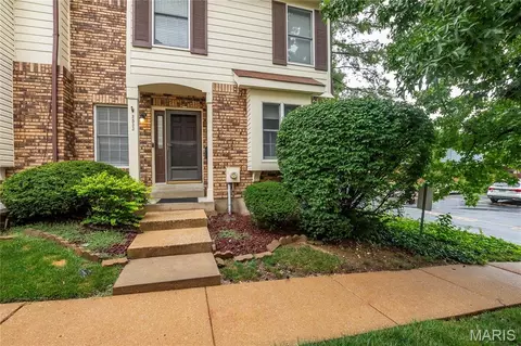 2533 Grayford Walk, Saint Louis, MO 63129