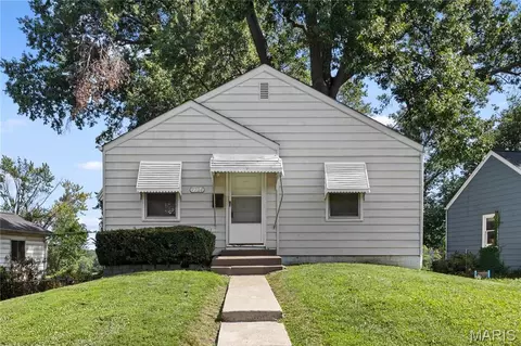 7724 Horatio Dr, Saint Louis, MO 63121