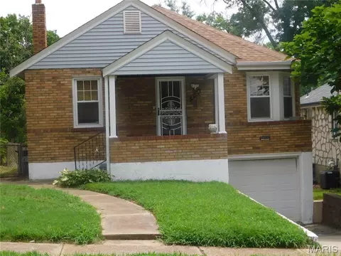 2904 Maywood Ave, Saint Louis, MO 63121