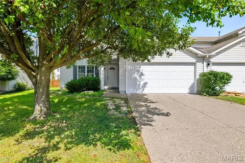 15 Tyler Ct #2101A, Wentzville, MO 63385