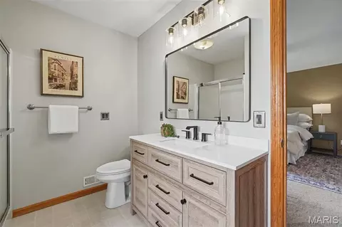 Bath - 7523 Cinnamon Teal Dr, O'fallon, MO 63368 photo 3 of 5