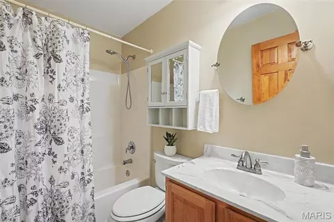 Bath - 7523 Cinnamon Teal Dr, O'fallon, MO 63368 photo 4 of 5