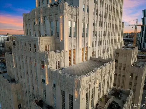 232 N Kingshighway Blvd #1903, Saint Louis, MO 63108