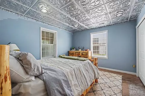 Bedroom - 15811 Jedberg Ln, Ballwin, MO 63021 photo 5 of 6
