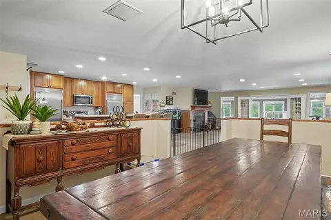 Dining - 15811 Jedberg Ln, Ballwin, MO 63021 photo 2 of 2