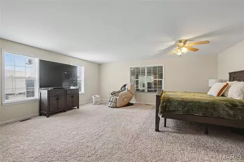 Bedroom - 15811 Jedberg Ln, Ballwin, MO 63021 photo 1 of 6