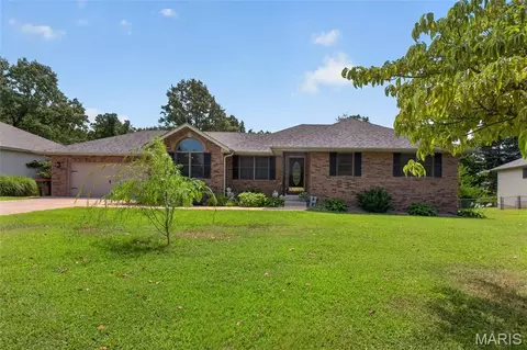 800 Rosewood Dr, Lebanon, MO 65536