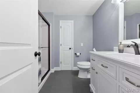 Bath - 787 Wilbie Ct, O'fallon, MO 63368 photo 6 of 8