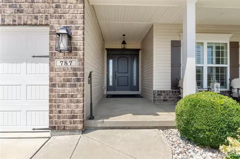 Entry Way - 787 Wilbie Ct, O'fallon, MO 63368 photo 1 of 4