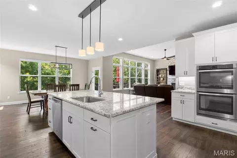 Kitchen - 787 Wilbie Ct, O'fallon, MO 63368 photo 2 of 4