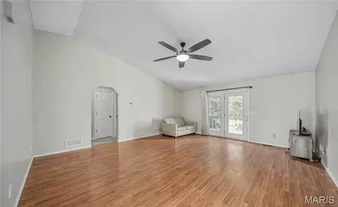Living - 16975 Lensman Rd, Saint Robert, MO 65584 photo 1 of 4