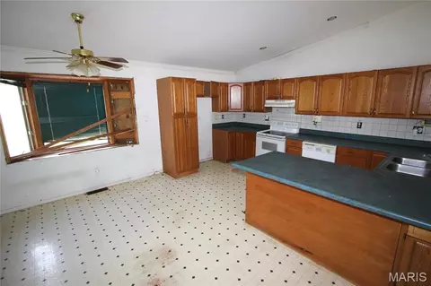 Kitchen - 208 N Valle St, Pilot Knob, MO 63663 photo 1 of 1