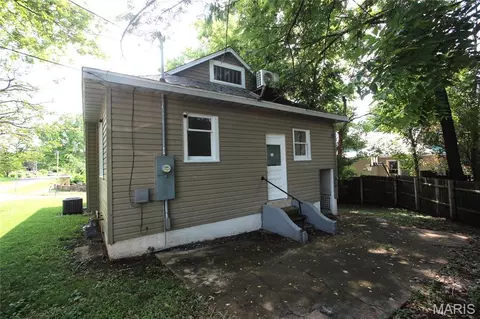 Exterior - 213 E Walnut St, Arcadia, MO 63621 photo 3 of 3