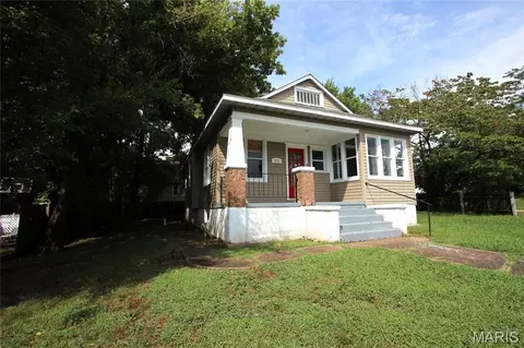 Exterior - 213 E Walnut St, Arcadia, MO 63621 photo 2 of 3