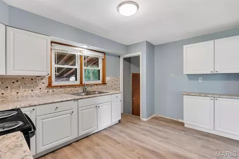 Kitchen - 9107 Harold Dr, Berkeley, MO 63134 photo 1 of 2