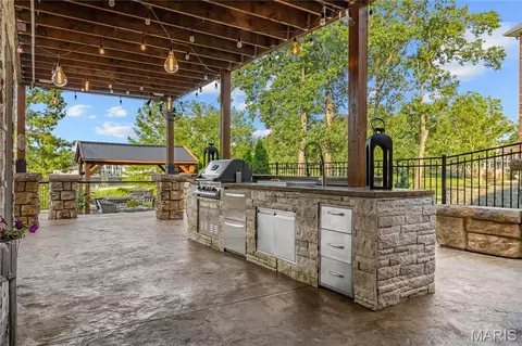 Other - 5 Shelbourne Wood Ct, Weldon Spring, MO 63304 photo 5 of 22