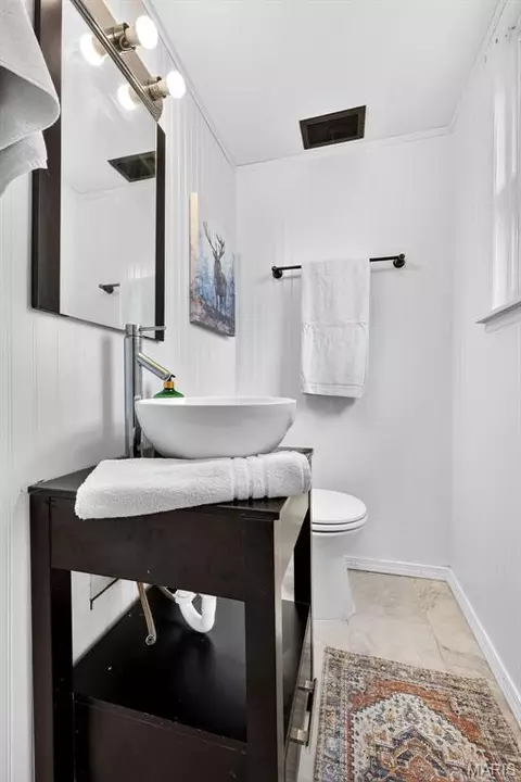 Bath - 402 Saint Joseph Ave, O'fallon, MO 63366 photo 2 of 4