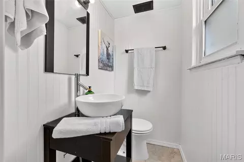 Bath - 402 Saint Joseph Ave, O'fallon, MO 63366 photo 1 of 4
