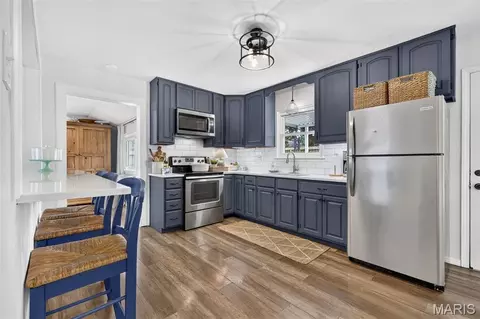 Kitchen - 402 Saint Joseph Ave, O'fallon, MO 63366 photo 1 of 5