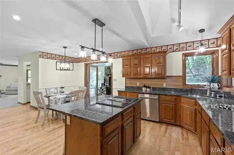 Kitchen - 5002 Circle Dr, Imperial, MO 63052 photo 4 of 4