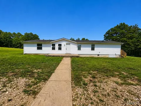 8732 Pine Ridge Ln, Dittmer, MO 63023