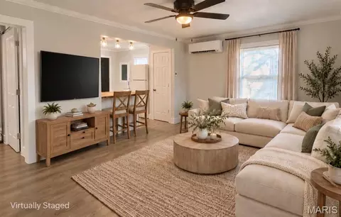 409 E Scioto St, Saint James, MO 65559