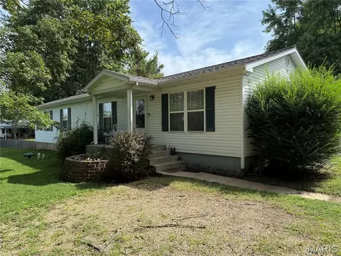 5134 Hurryville Rd, Farmington, MO 63640